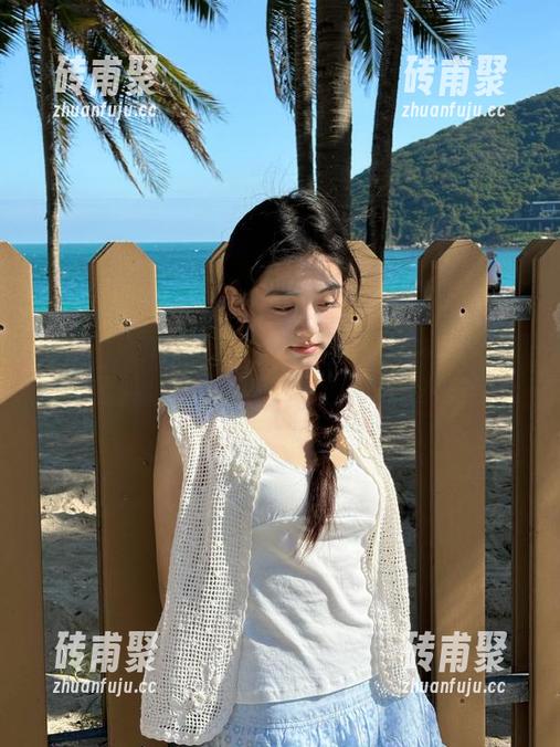 17吃瓜群众 走,17吃瓜群众最新路线行不行?让我先把瓜打好,再聊聊其他!