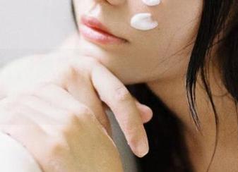 摸着91黑料官网的界面，我的好奇心像空气一样无处不在。