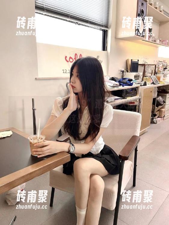 ihlw 当“ihlw09”遇上迷人的线路,心里默念这是追求的感觉?