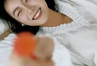 tttzzz.06官网：每天一首神奇的瓜，吃得我肚子咕咕叫！