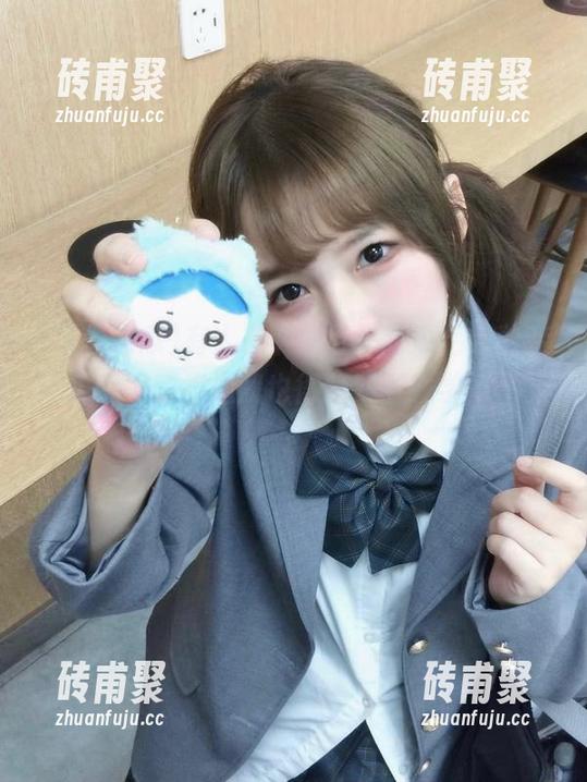 五一吃瓜 有人在下载五一吃瓜后,秒变吃瓜专家,难道我也得赶紧下载学习一下?