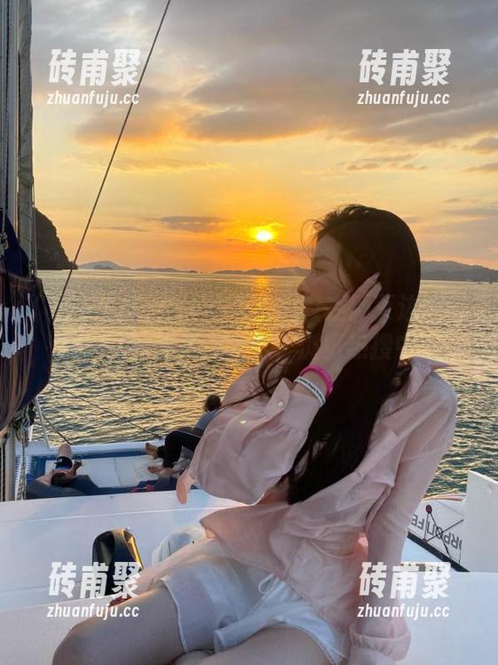 五一吃瓜 五一吃瓜官网:在网页边缘徘徊,别问我在做什么,浏览热搜中!