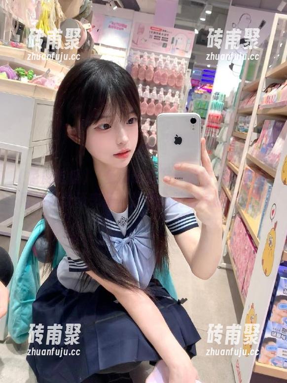 免费吃瓜 “免费吃瓜”:我每天都在和网络八卦谈恋爱,那种心跳加速的感觉!