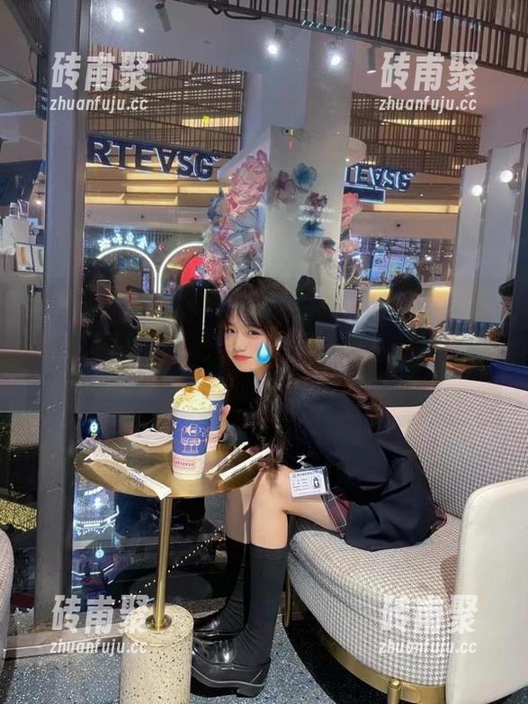 冲哥黑料正能量 冲哥黑料正能量,让你迅速更新,轻松穿越到传送门后的小宇宙,哈哈!