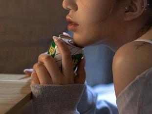 好莱坞黑料正能量app理想中的网页版，你绝对需要按下‘更新’键的理由！