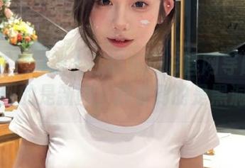 别人在娱乐718官网导航上看到的是新闻，我看到的是黑洞