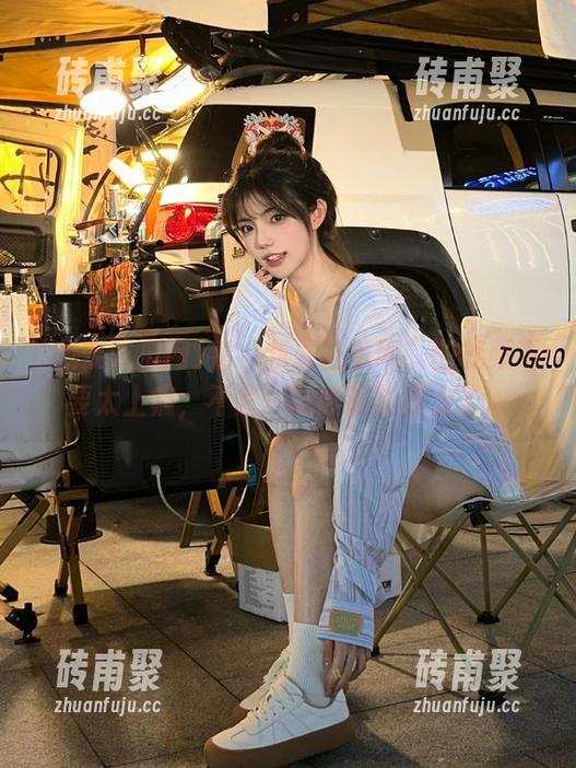 我要吃瓜网 看“我要吃瓜网”的视频不要太上瘾,不然一眨眼都快晚上了。