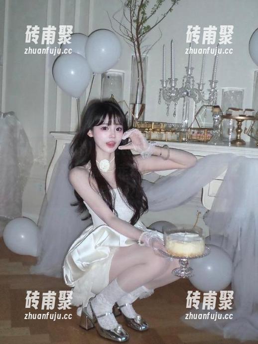 黑料不打烊 “zztt55.ccm黑料不打烊”:每次打开都像走在八卦线路上,真怕跌一跤啊!