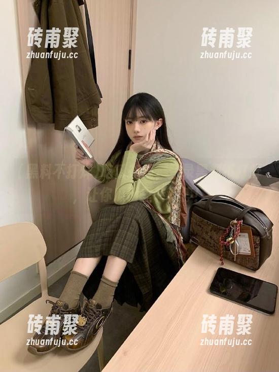 黑料不打烊 吃瓜在线,登录黑料不打烊,让你瓜田里转不停!