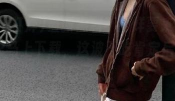 最新黑料不打烊要来了，手机APP马上下载，这波不吃肯定后悔的是你自己啊！