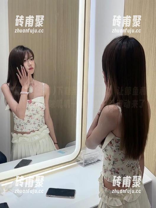 黑料传送门 下载黑料传送门,让鲸鱼和乌鸦为你咕哝叽叽…潜在的八卦波动来了!