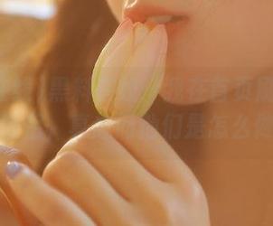 黑料在线：我在首页刷到那个奇怪的情侣，真想问他们是怎么做到的。