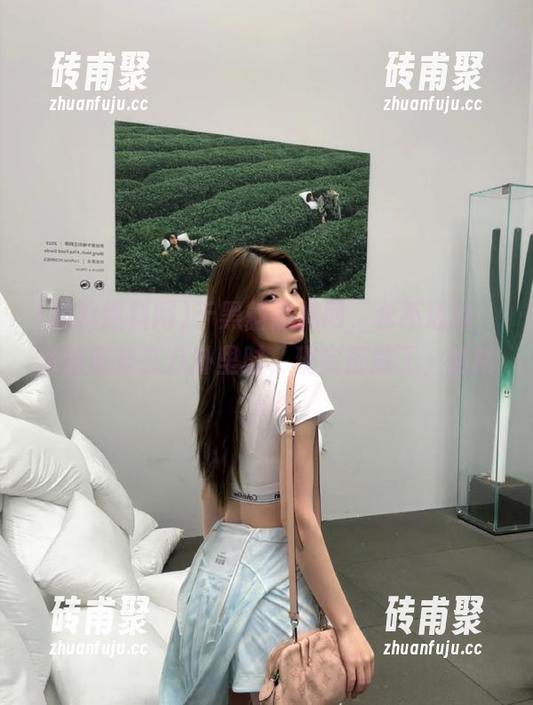 于黑料爆料网，永不迷路，当我沉浸在八卦里时，现实都散了，哈哈。