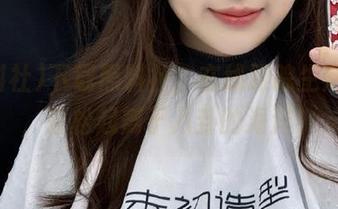 下载黑料社，在线跟踪生活彩蛋，轻松起舞于八卦的海洋！