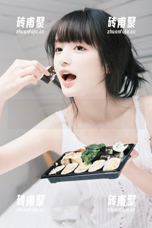 黑料社 版本太多看不过来?别急,黑料社帮你搞定,观看和下载两手抓!