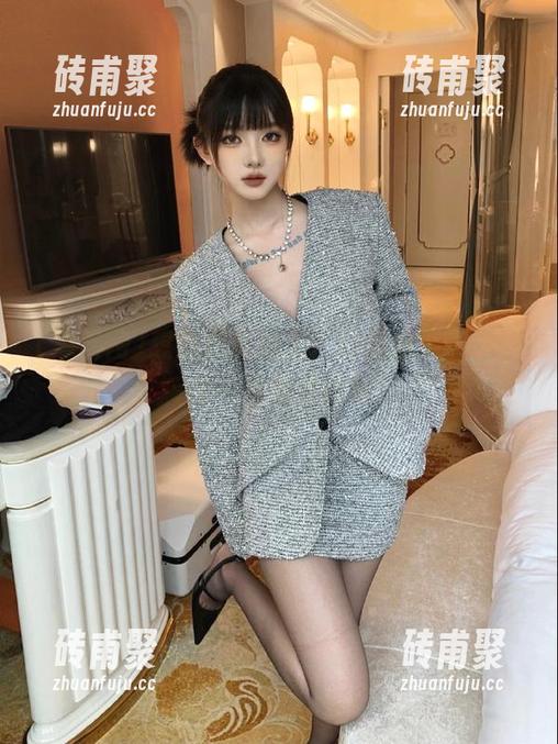 黑料网 想当吃瓜达人?赶紧来黑料网,搬砖一样免费爆料!