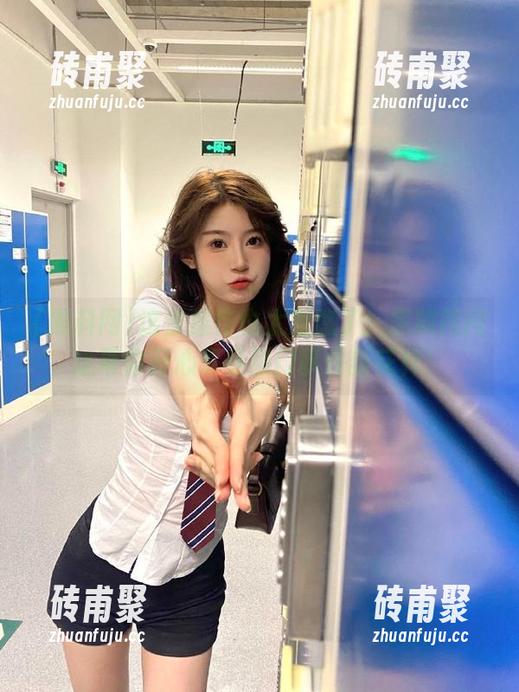 黑料网 这波操作也太忽悠了:黑料网网址带你开心享受热门事件新花样!